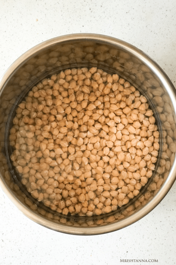 An Instant Pot filled with Chickpea