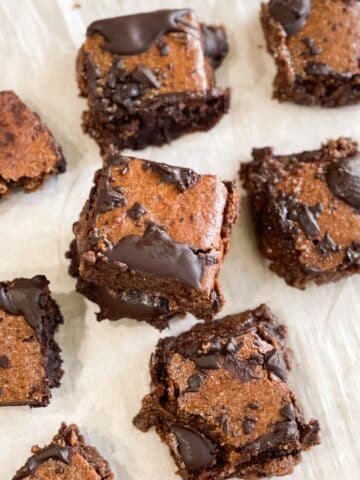 Air fryer vegan brownies are on the white tray.