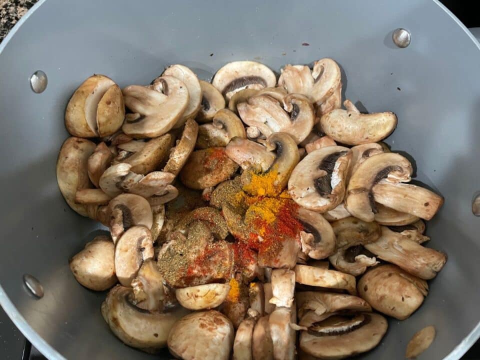 Mushroom Masala Recipe • Simple Sumptuous Cooking