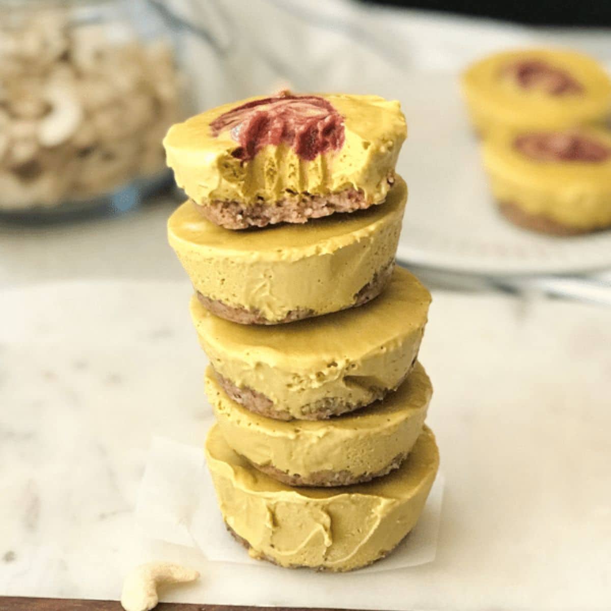 Mini Mango Cheesecake (No Bake)