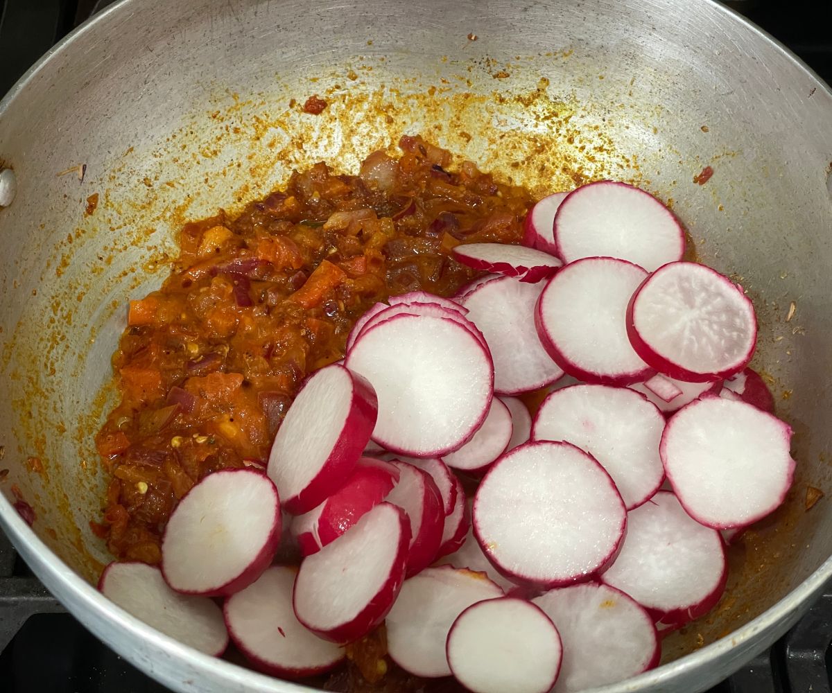 A pot is with Indian radish curry mixture.