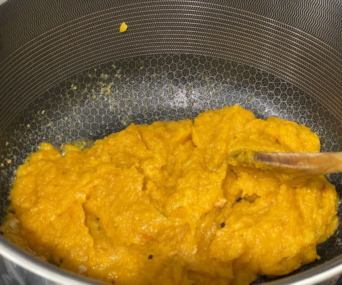 Pumpkin puree is in the pot.